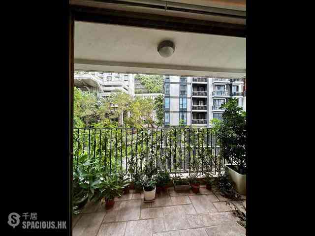 Wan Chai - Phoenix Court 07