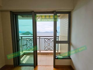 Kennedy Town - The Merton Tower 2 04