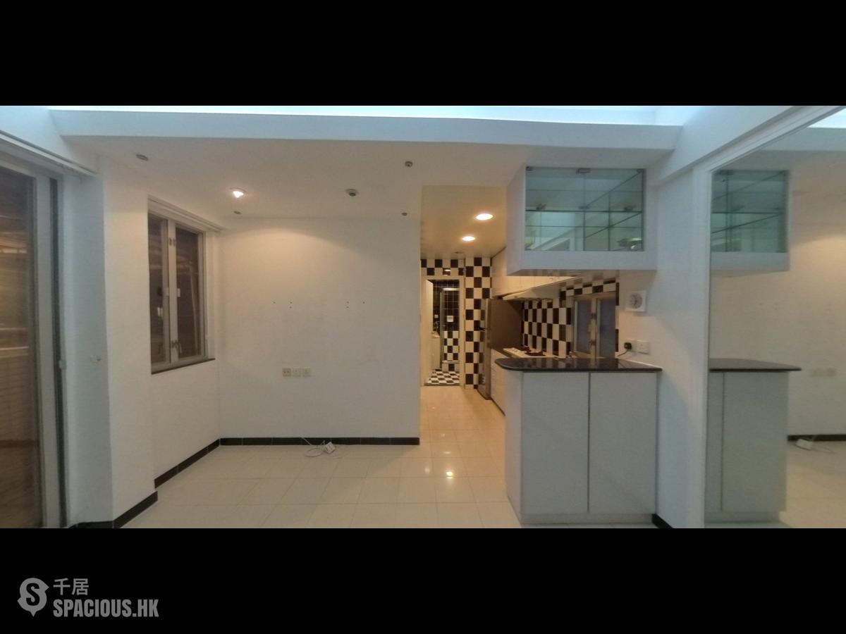 Sai Ying Pun - Kingsfield Tower Block B 01
