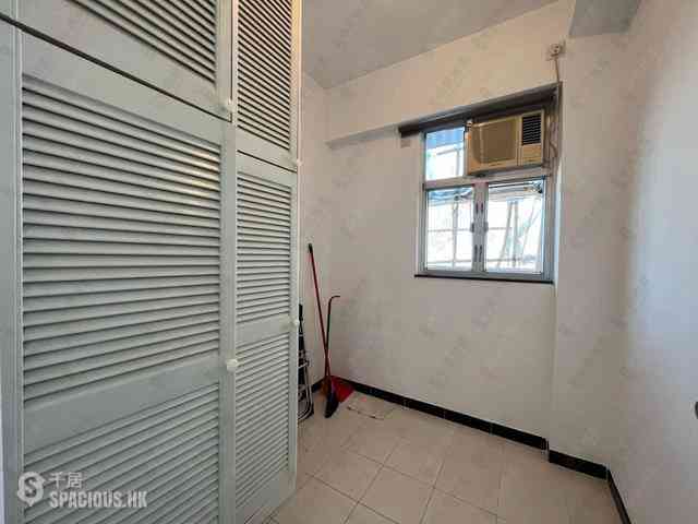 Sai Ying Pun - Kingsfield Tower Block B 23