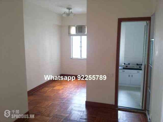 Sai Ying Pun - Golden Phoenix Court 01