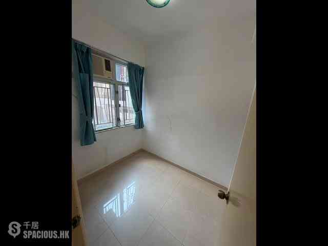 Shau Kei Wan - Shaukiwan Centre Block 2 (Block B) 02