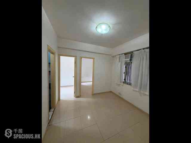 Shau Kei Wan - Shaukiwan Centre Block 2 (Block B) 01