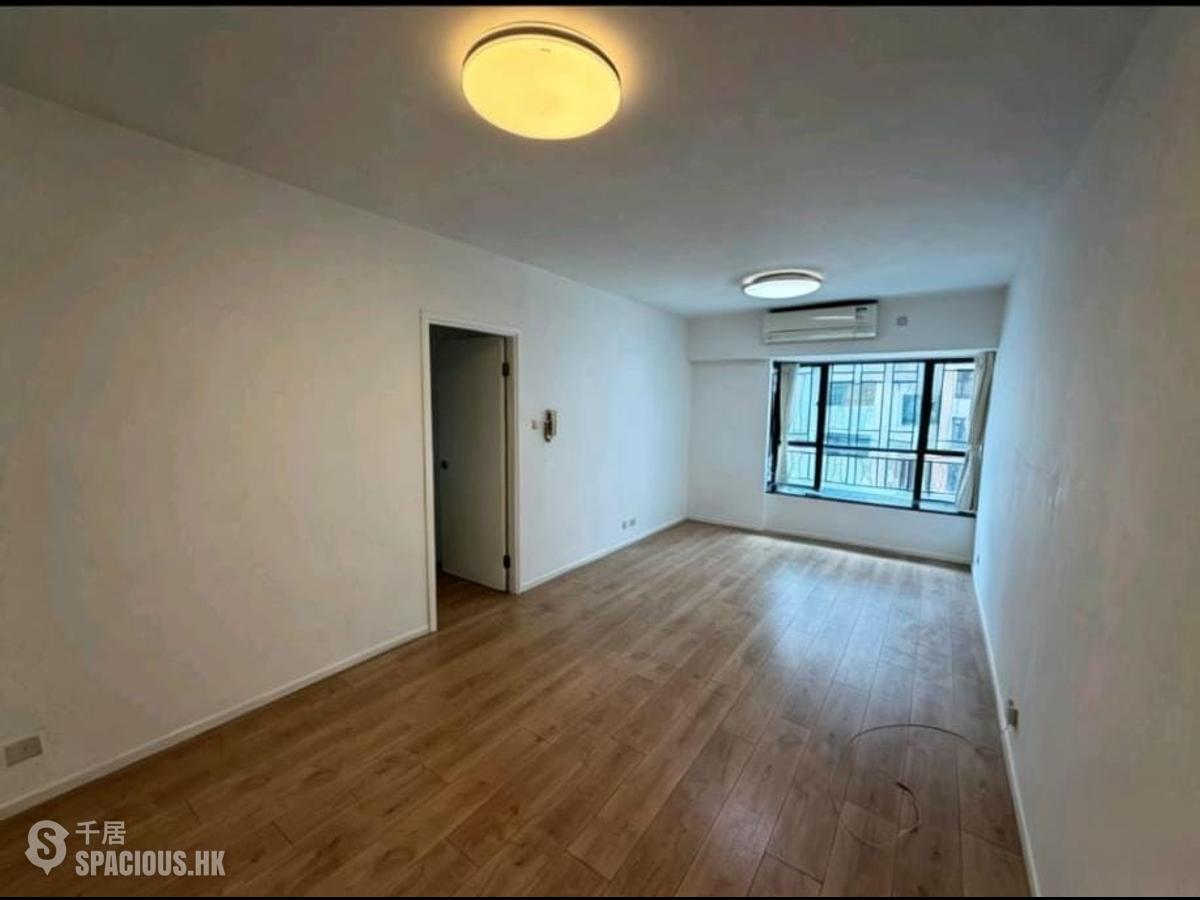 Mid Levels Central - The Grand Panorama Block 3 01