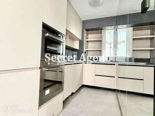 Mid Levels Central - Ying Fai Court 07