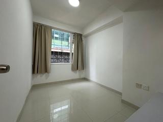 Causeway Bay - Po Wing Building Block 61-73 Lee Garden Road 06