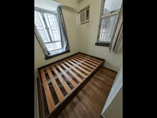 Mid Levels Central - Windsor Court 04