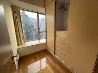 Sai Ying Pun - Island Crest 05