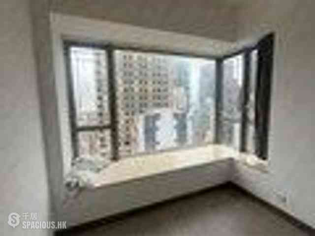 Sai Ying Pun - Island Crest Block 1 01