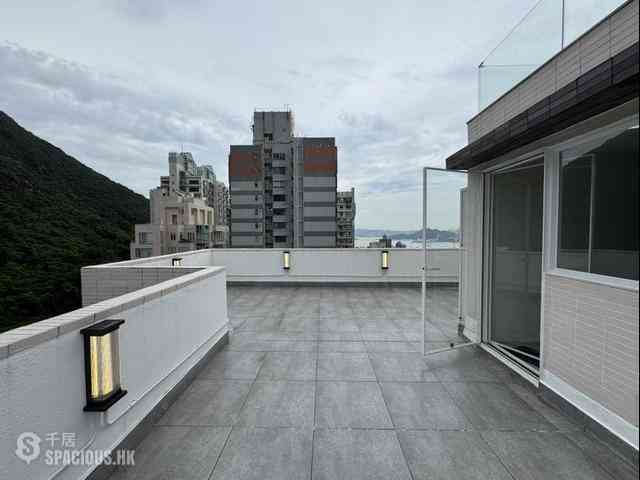 Mid Levels Central - Elegant Terrace Block 1 32