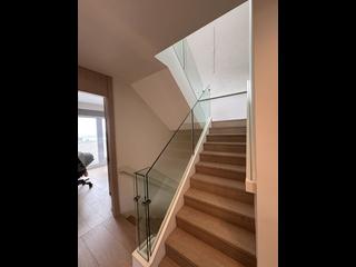 Mid Levels Central - Elegant Terrace Block 1 38