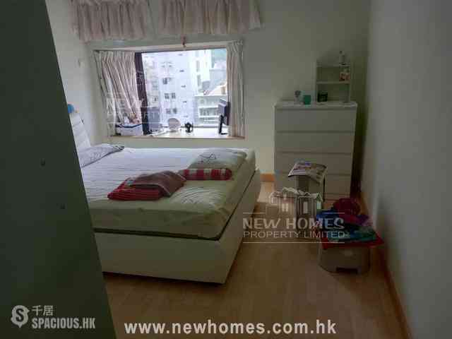 Happy Valley - Ventris Place 02