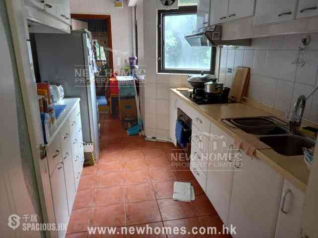 Happy Valley - Ventris Place 05