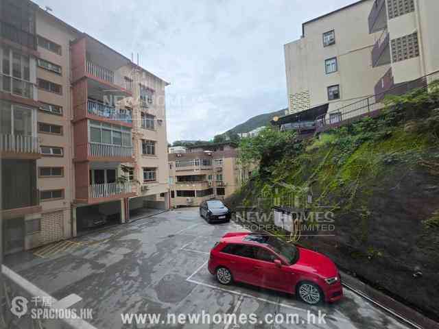 Happy Valley - Pine Gardens 01