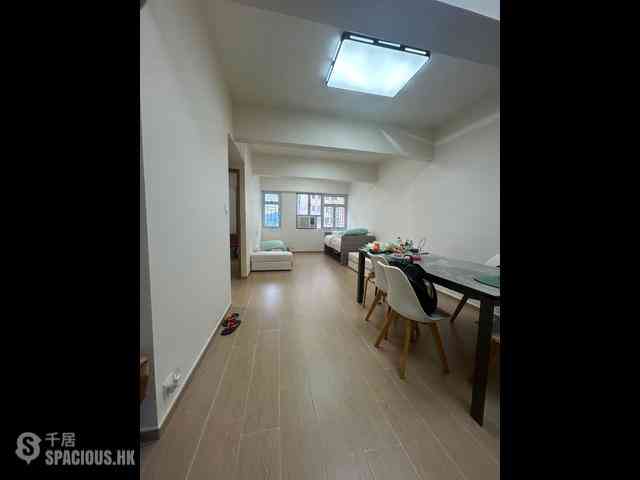 North Point - Metropole Building 03