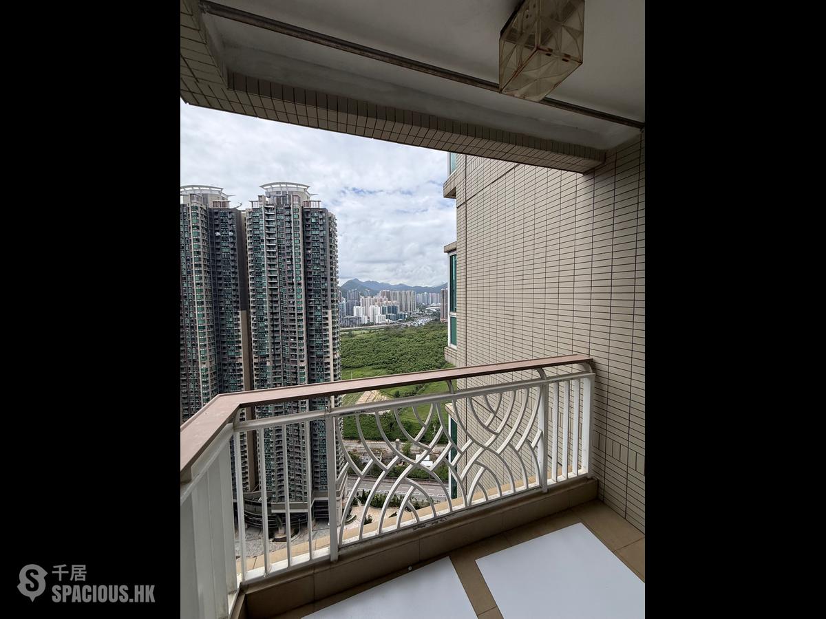 Lohas Park - Lohas Park Phase 1 The Capitol Tower 5 01