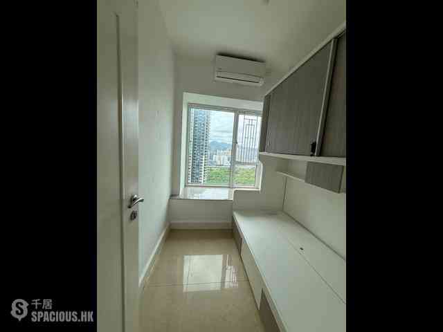 Lohas Park - Lohas Park Phase 1 The Capitol Tower 5 07
