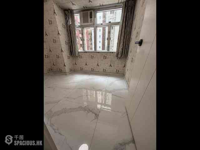 Wan Chai - Gold Jade Mansion 14
