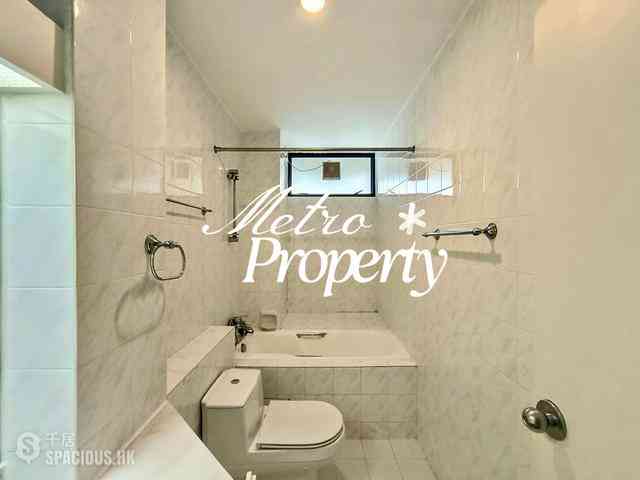 Repulse Bay - 6, Headland Road 03