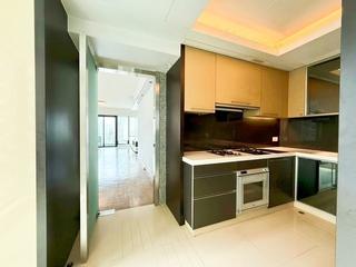 Mid Levels Central - 11, Macdonnell Road 09