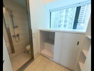 Mid Levels Central - 11, Macdonnell Road 18
