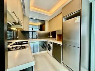 Mid Levels Central - 11, Macdonnell Road 08