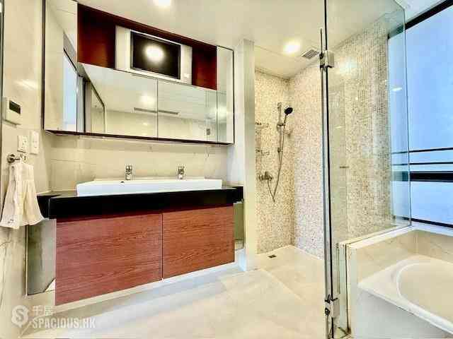 Mid Levels Central - 11, Macdonnell Road 15