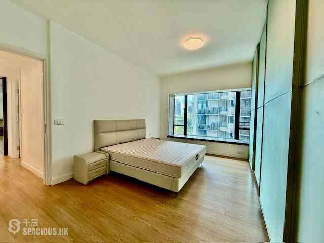 Mid Levels Central - 11, Macdonnell Road 10