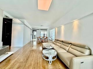 Mid Levels Central - 11, Macdonnell Road 06