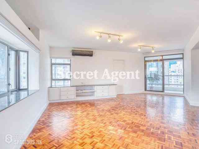 Soho - Albron Court 01
