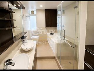Chung Hom Kok - Hillgrove 05