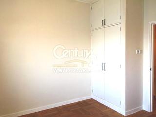 Chung Hom Kok - 30, Cape Road 12