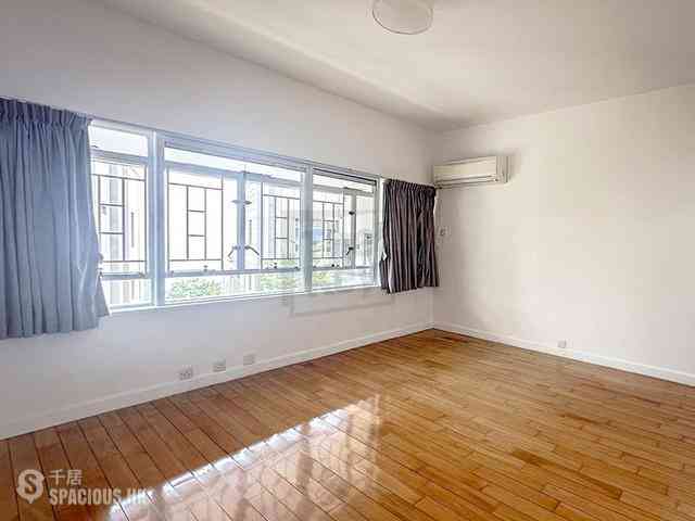 Pok Fu Lam - Bisney Villas 05