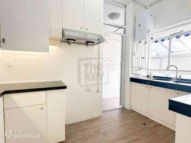 Pok Fu Lam - Bisney Villas 11
