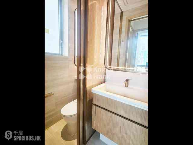 Sai Ying Pun - Upper Manor 09