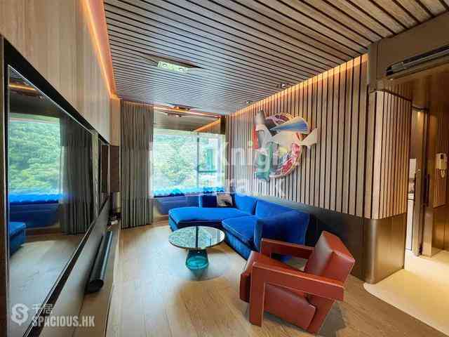 Mid Levels Central - Hillsborough Court 03