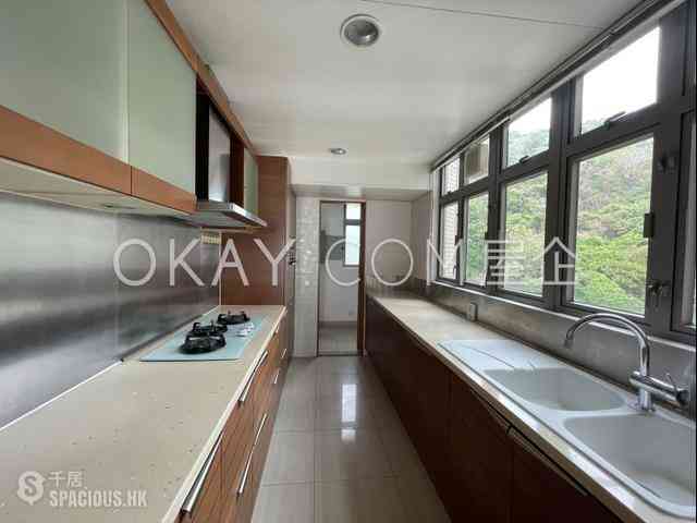 Pok Fu Lam - Villas Sorrento 05