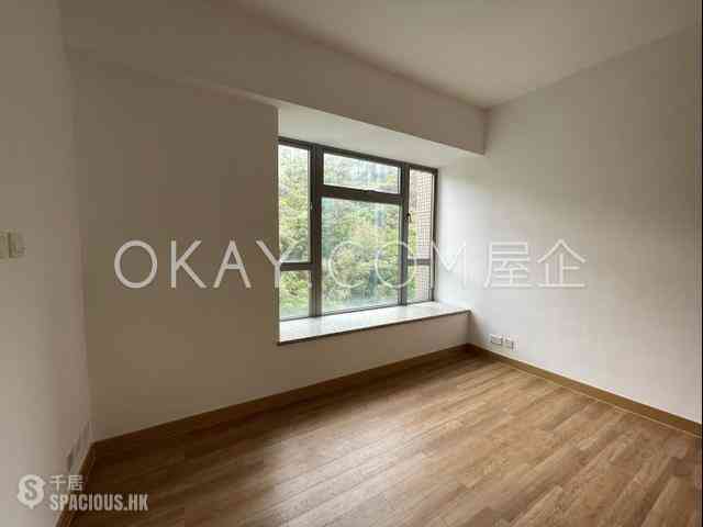Pok Fu Lam - Villas Sorrento 10