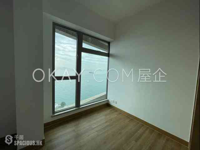 Pok Fu Lam - Villas Sorrento 11