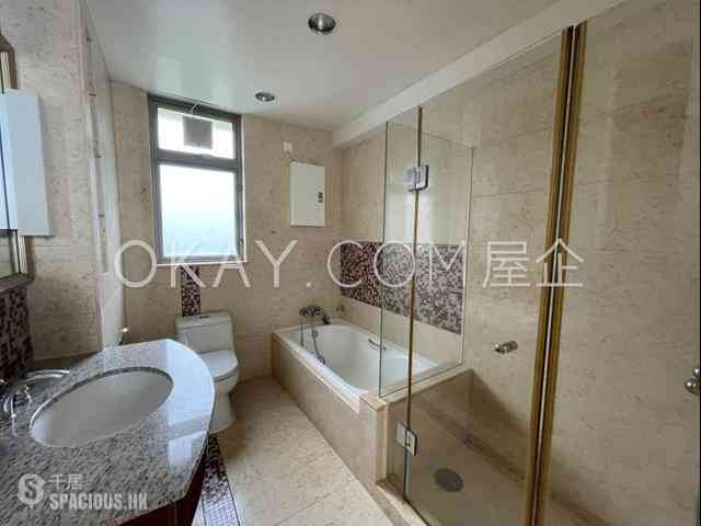 Pok Fu Lam - Villas Sorrento 12