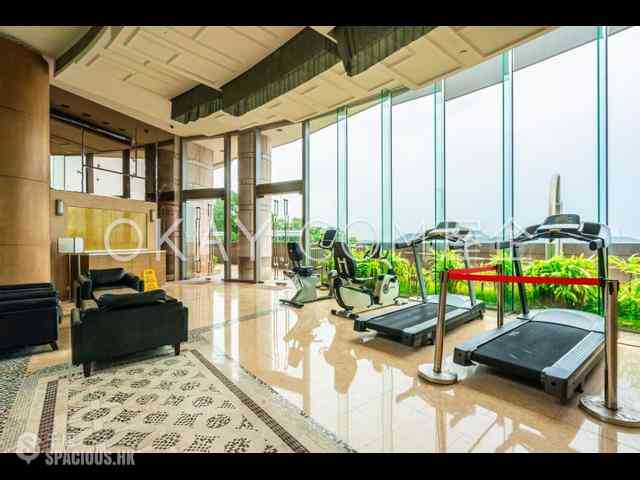 Pok Fu Lam - Villas Sorrento 17