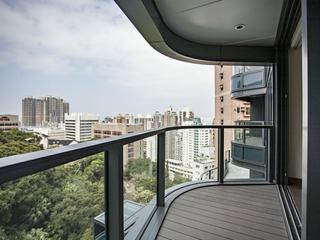Mid Levels West - University Heights 02