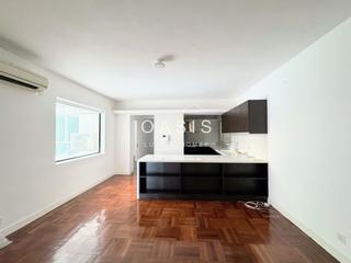 Mid Levels Central - Kam Yuen Mansion 09