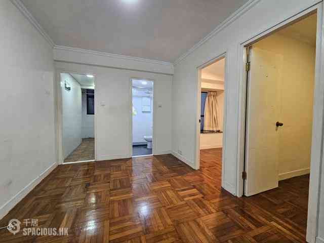 Wan Chai - Pinnacle Building 01