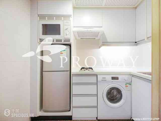 Wan Chai - Convention Plaza Apartments 07