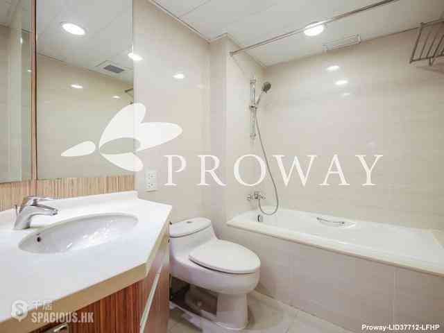 Wan Chai - Convention Plaza Apartments 08