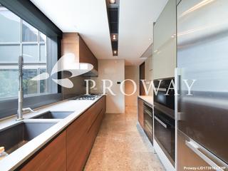 Mid Levels West - University Heights 11