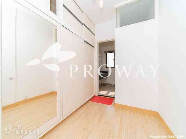 Chung Hom Kok - 19-25, Horizon Drive 07