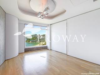Repulse Bay - The Lily 10