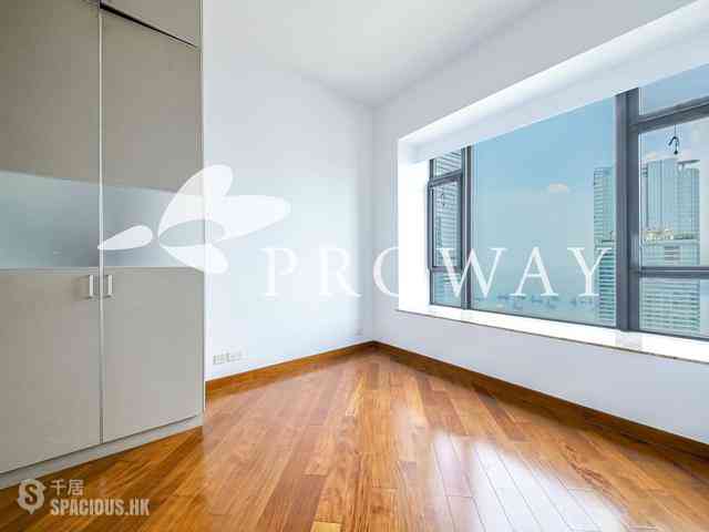 West Kowloon - The Arch 05